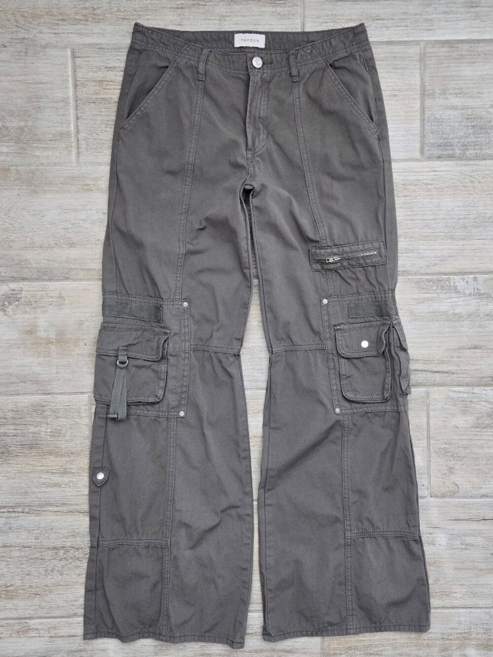 Pacsun Baggy Wide Leg Cargo Pants Womens Olive Green Paratrooper Y2K Utility 24